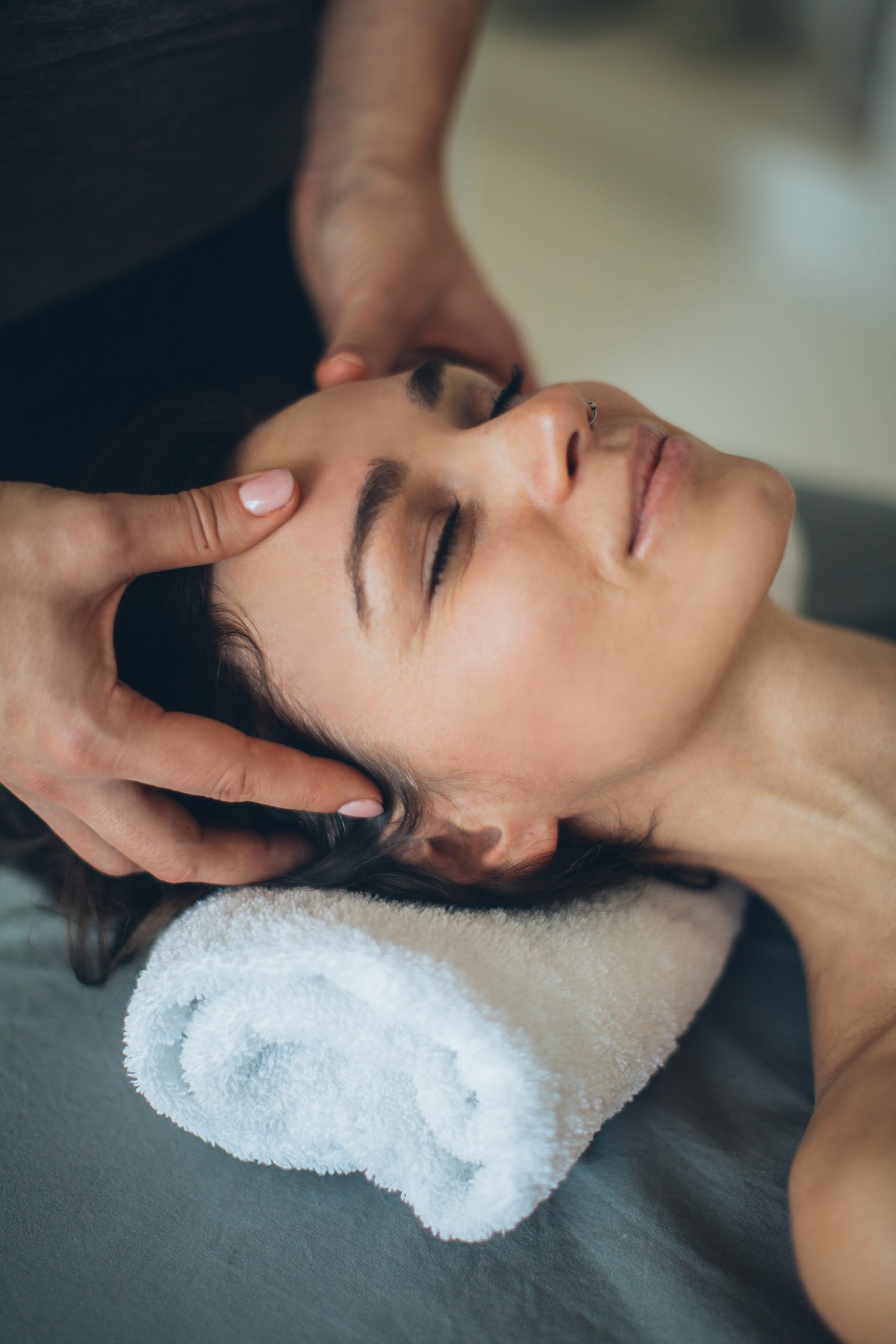 Scalp Massage In Eastern Medicine